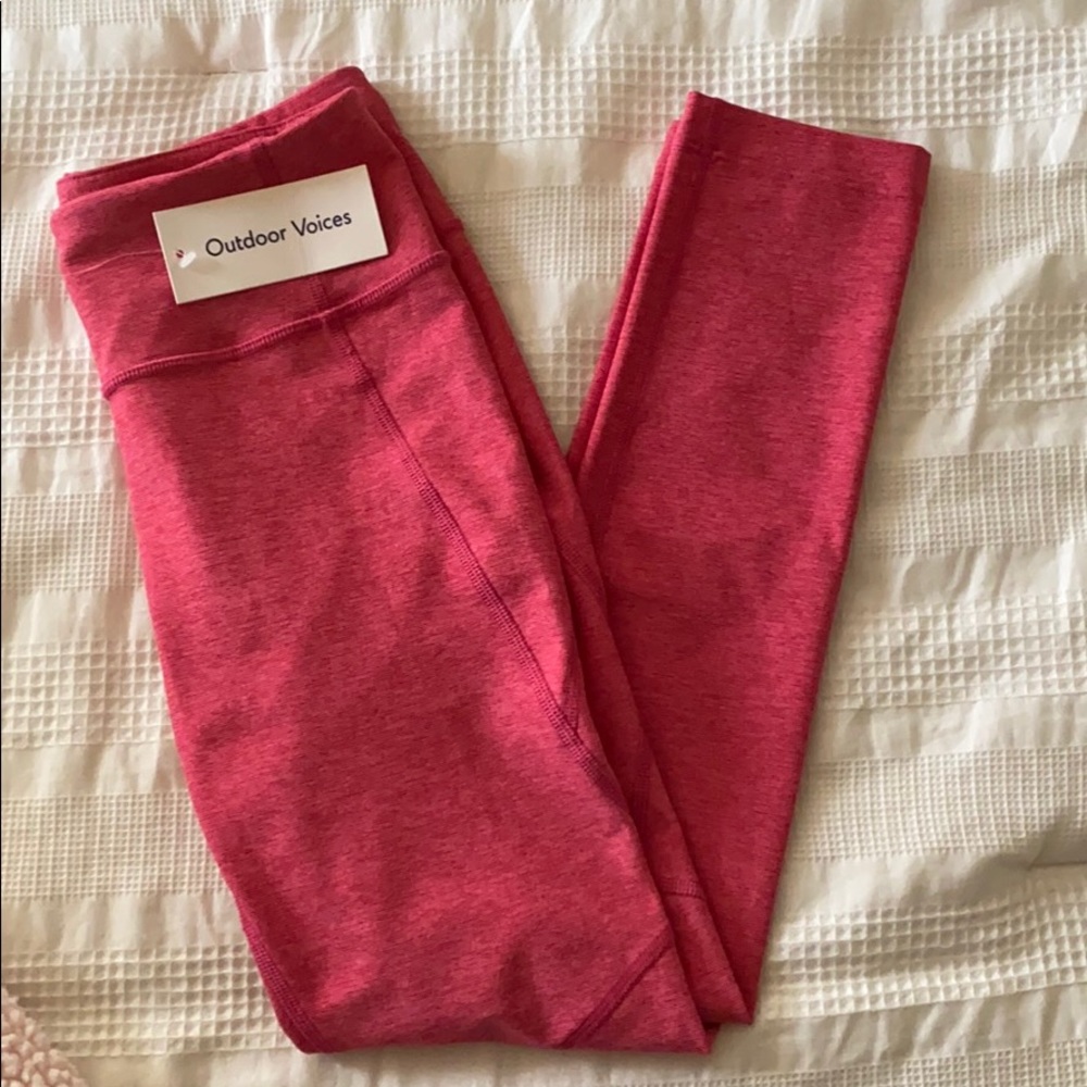 Outdoor Voices XS Fushia Leggings NEW